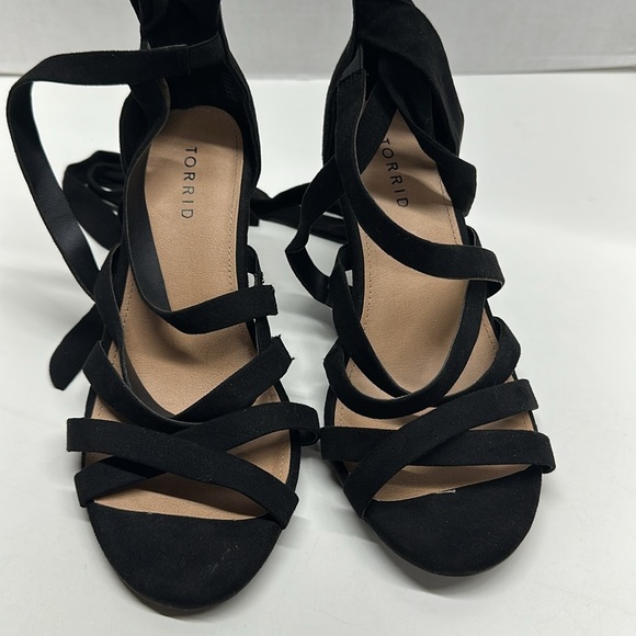 Torrid Heels Ankle Wrap Cone Heel Sandal Open Toe Faux Suede Black Size 8.5 Wide - Picture 4 of 11